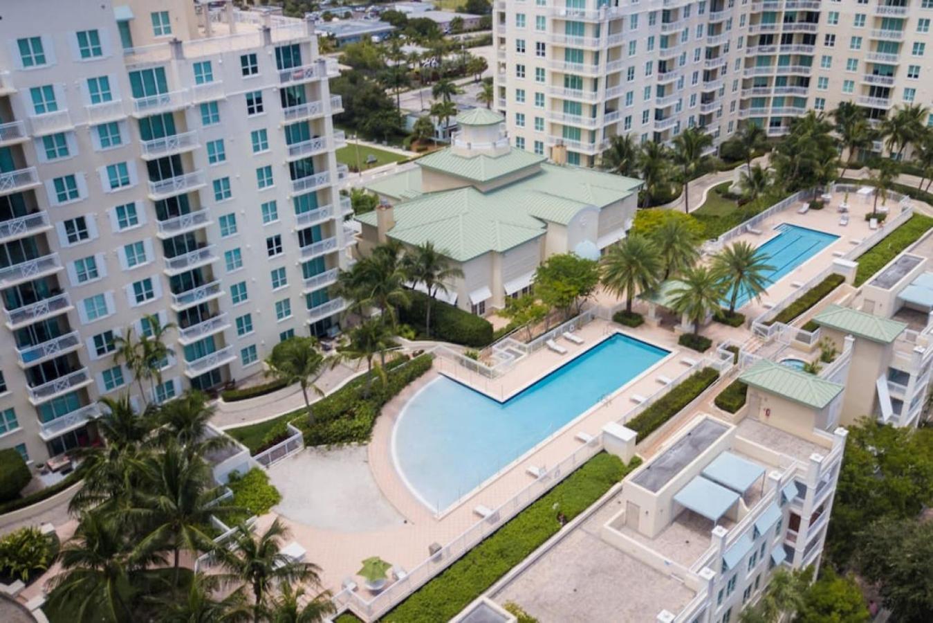 1Br Rooftop Pool-10 Min Walk To Beach Бойнтон-Бич Экстерьер фото